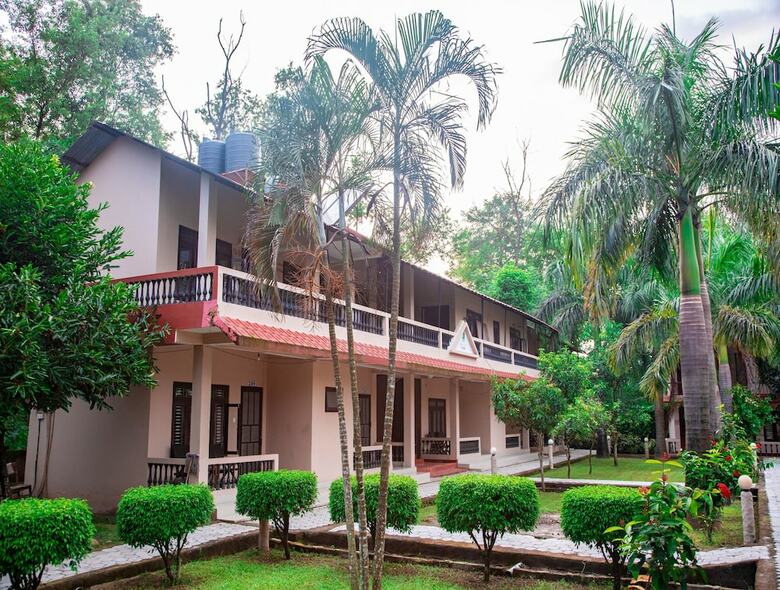 Hotel Oyo 556 Chitwan Riverside Resort