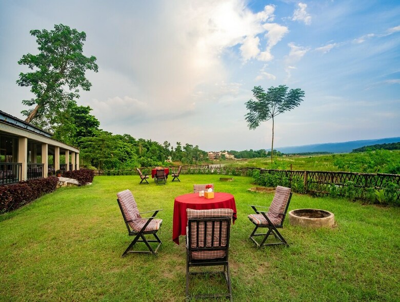 Hotel Oyo 556 Chitwan Riverside Resort
