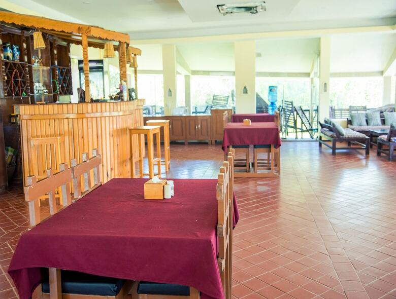 Hotel Oyo 556 Chitwan Riverside Resort
