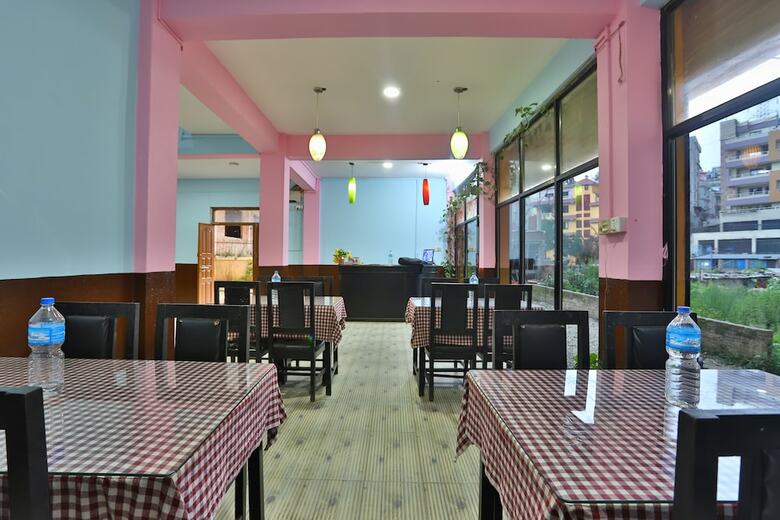 Spot On 521 Himalayan Regency Hotel