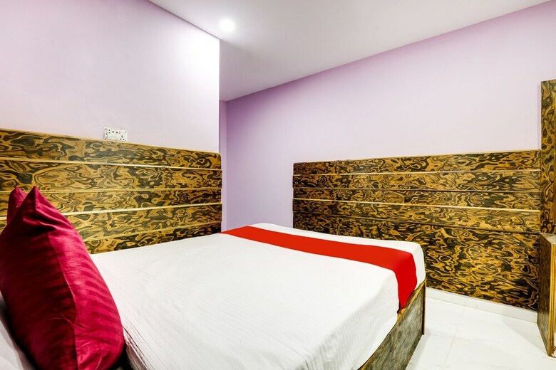 Spot On 568 Hotel Panas