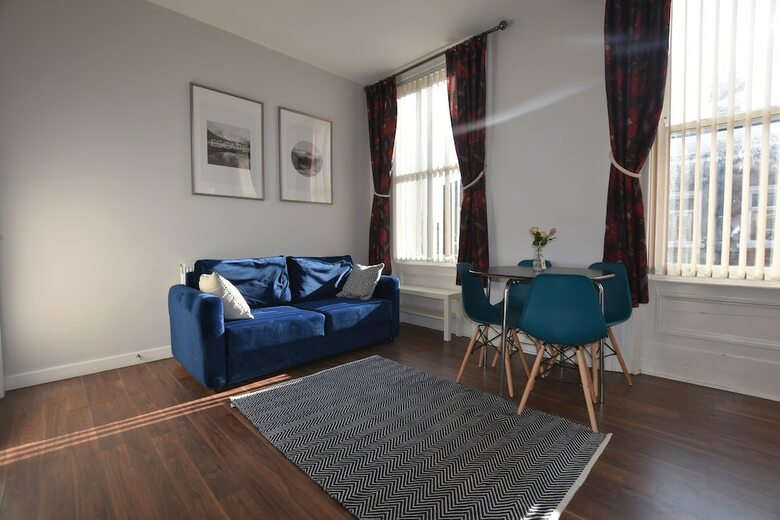 Argyle Apartments