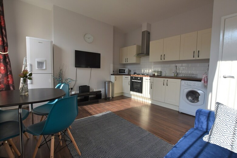 Argyle Apartments
