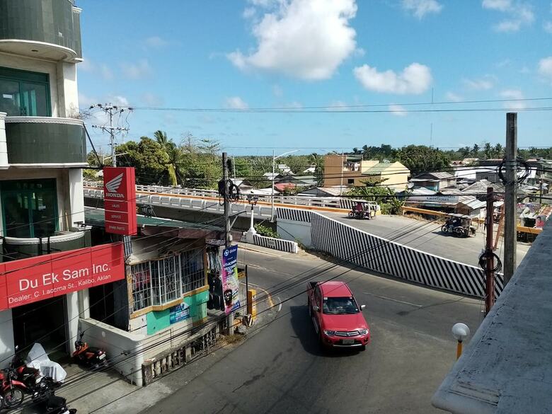 Hotel Yasul Building