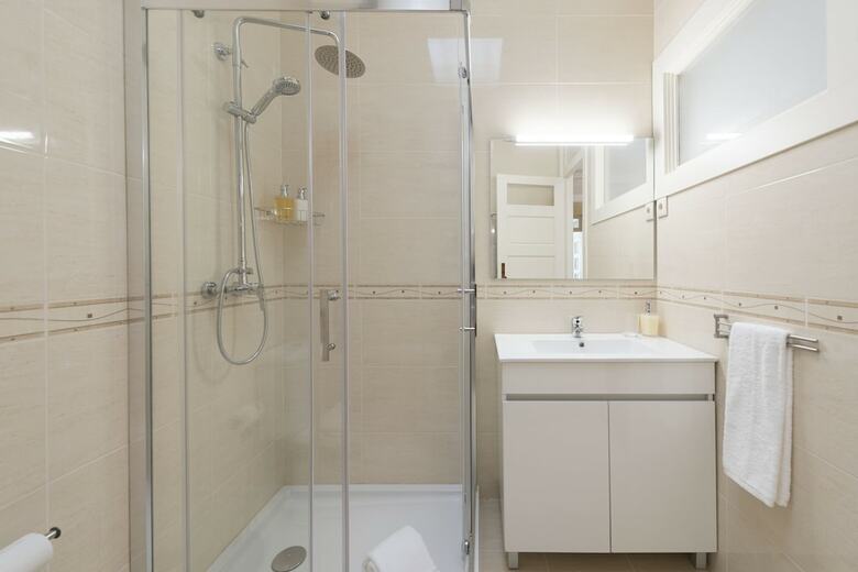 Tripas-cora��o, Breiner Apartments