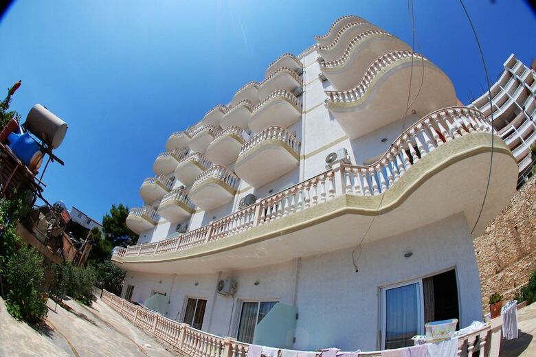 Top Sea View Apartments