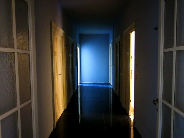 Nik King Rooms