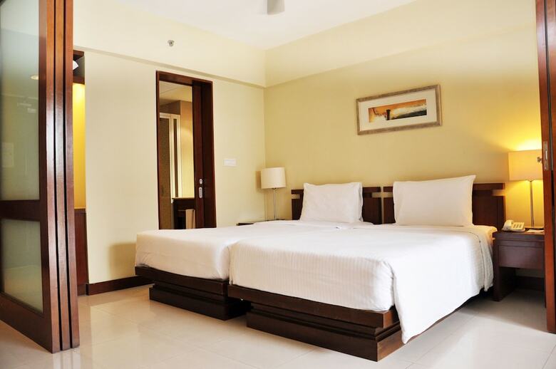 Hotel Avillion Admiral Cove