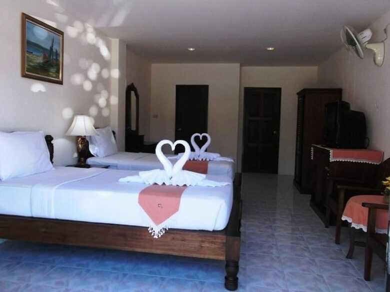 Panupong Hotel