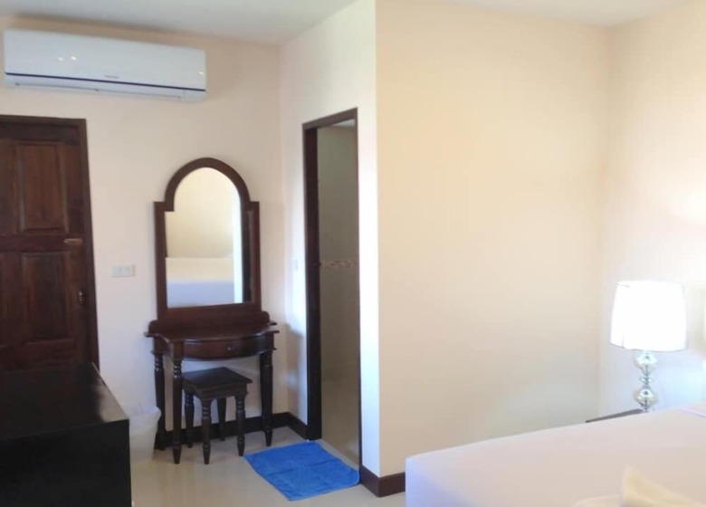 Panupong Hotel