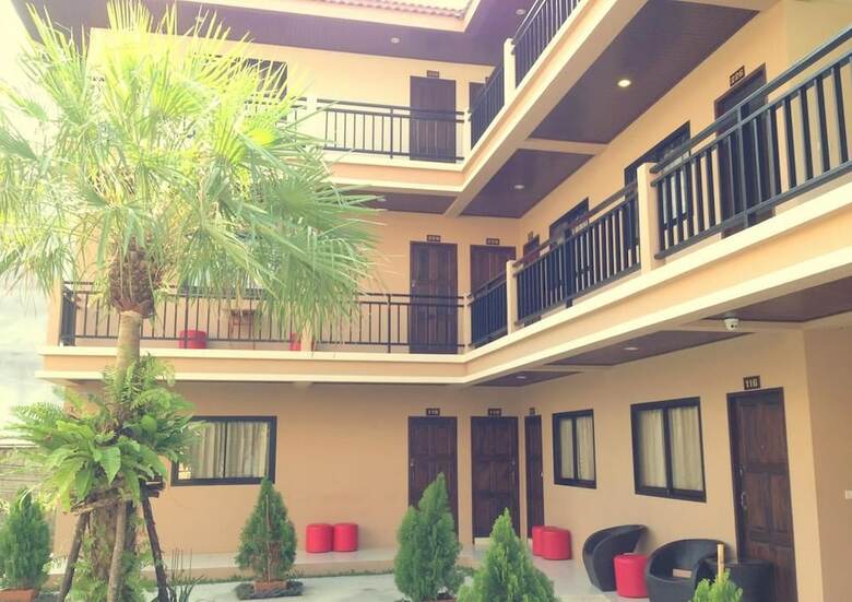 Panupong Hotel
