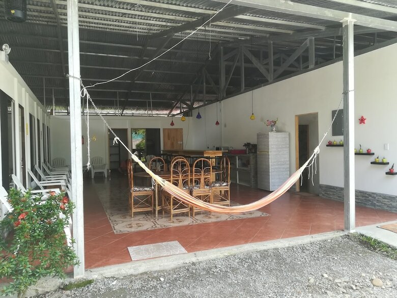 Hostal Blue Sunshine