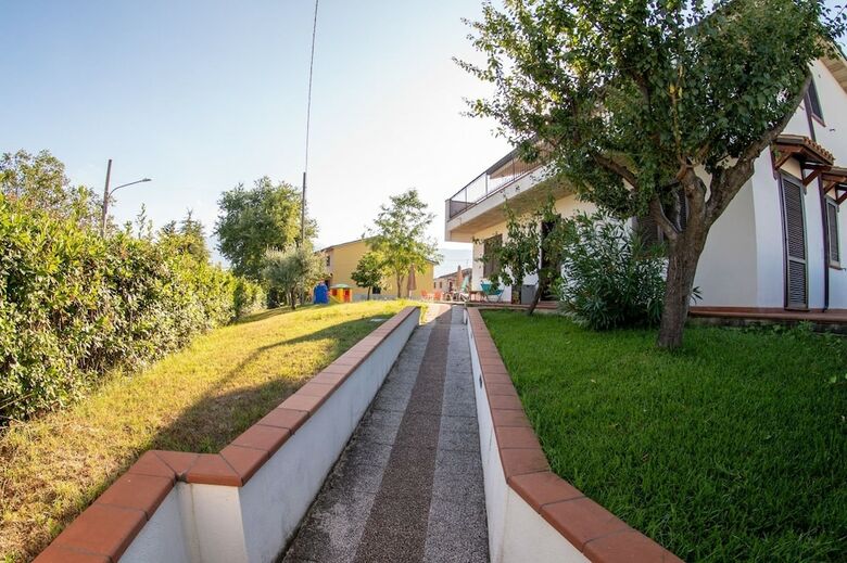 Hotel Tramonti Guesthouse&affittacamere
