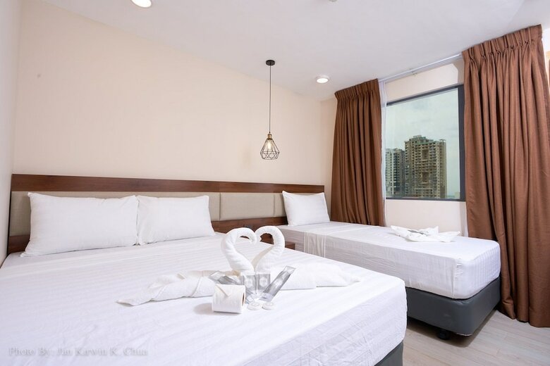 Griffin Hotel And Suites