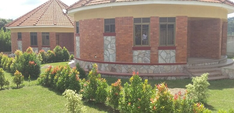 Bed & Breakfast Mango Cottages & Recreation Center