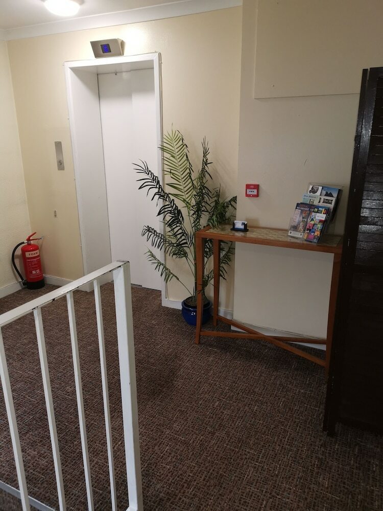 Kings Arms Holiday Apartments
