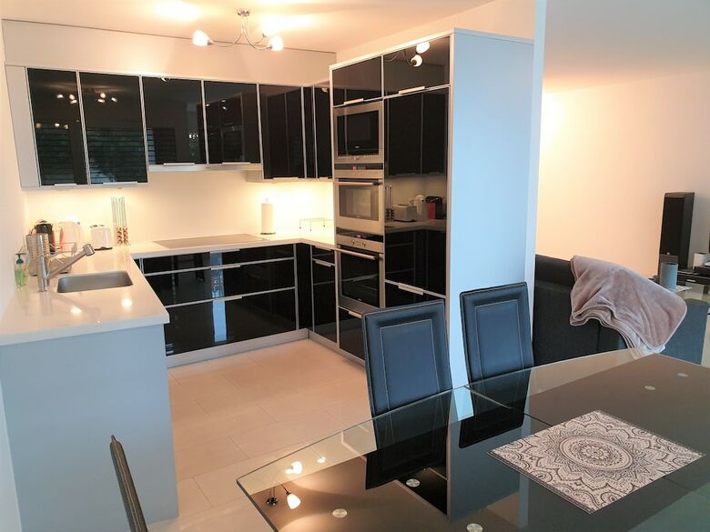 Montreux Lux 3 Bedroom Apartment