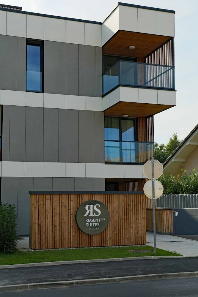 Apartamentos Regentova Suites