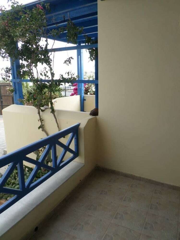 Santorious Apartments