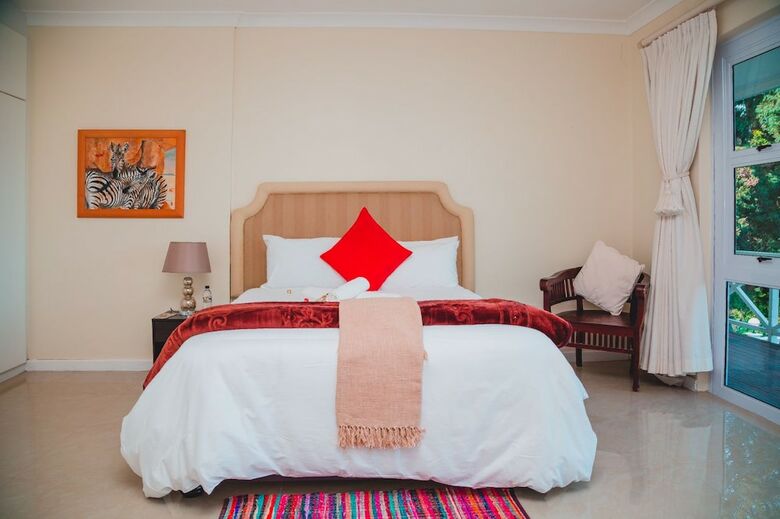 Hotel Queen Julie Lodge
