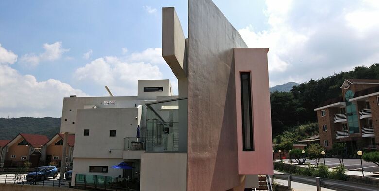 Muju Dada Pension