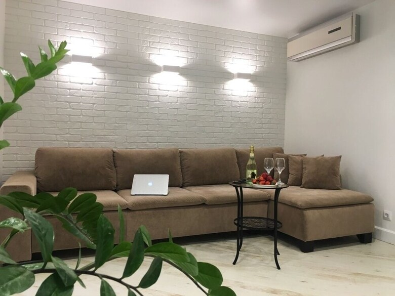 Apartment On Okeanskiy Pr. 90