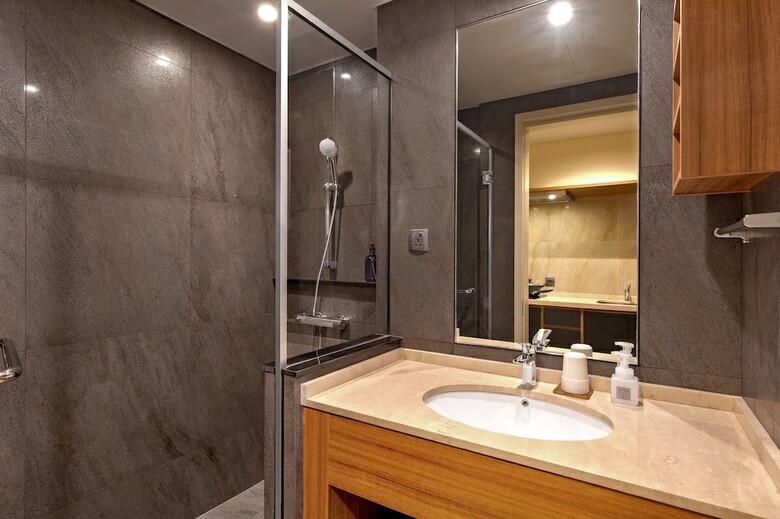 Aparthotel Isoras Cikarang