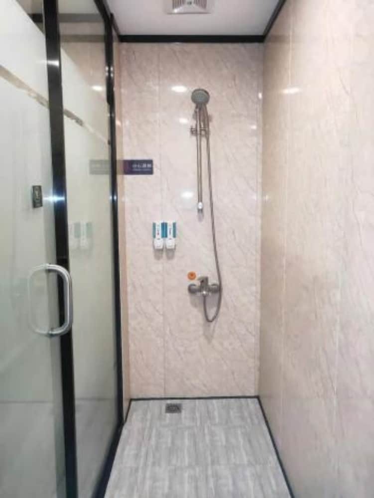 Yimi Hotel Sport Academy Branch