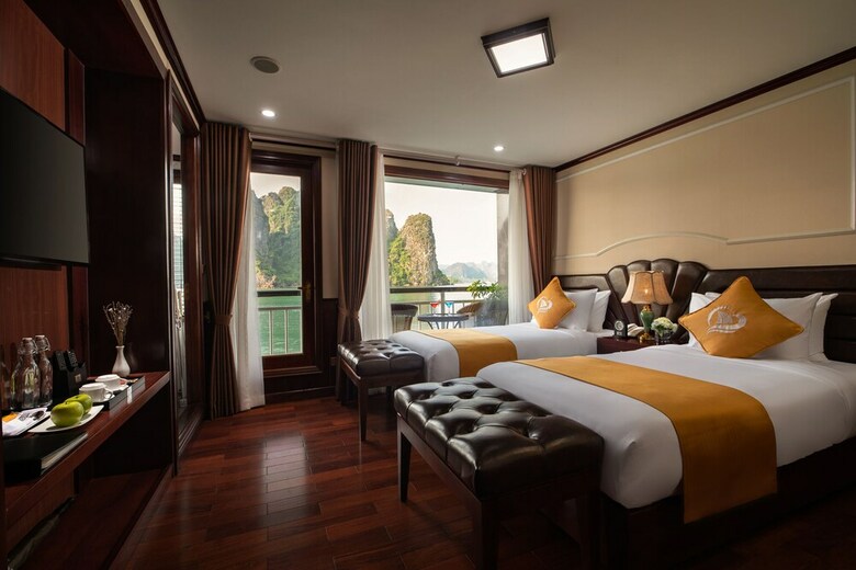 Hotel Amour Cruise