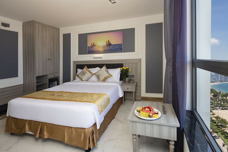 Ruby Hotel