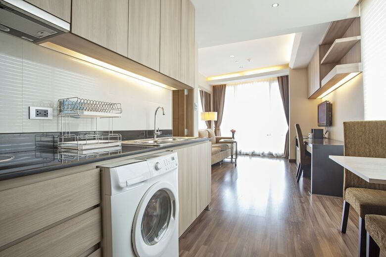 Aparthotel V Residence Serviced Apartment
