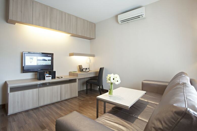 Aparthotel V Residence Serviced Apartment