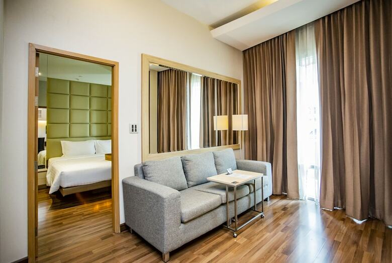 Aparthotel V Residence Serviced Apartment