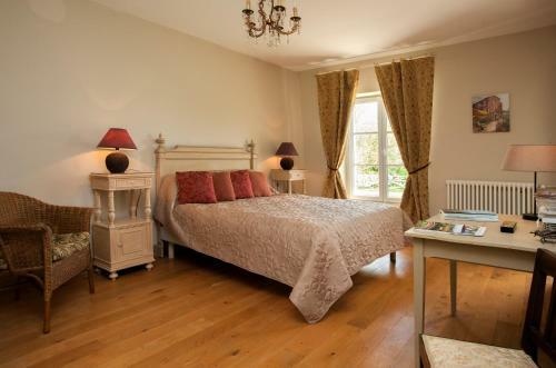 Bed & Breakfast Maison D'h�tes Les Bruhasses