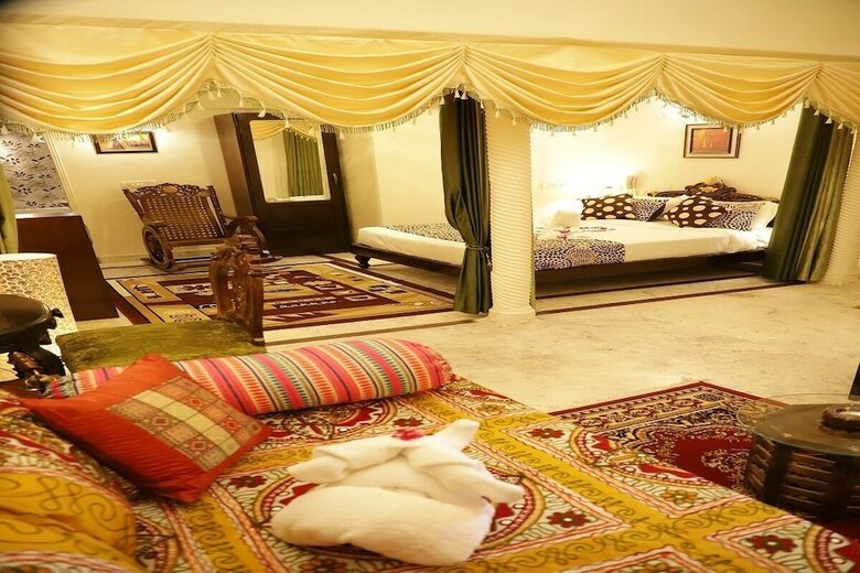 Hotel Ganesha Palace