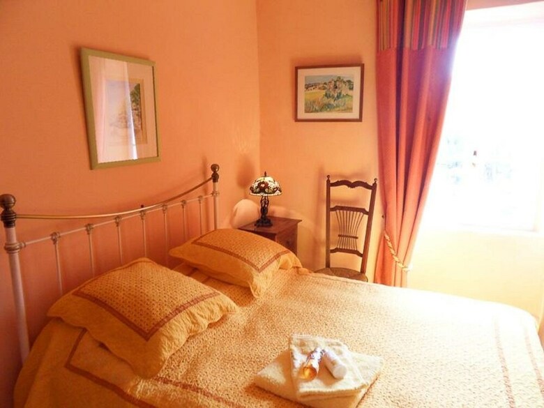 Bed & Breakfast Saint Antonin Chambre D Hotes