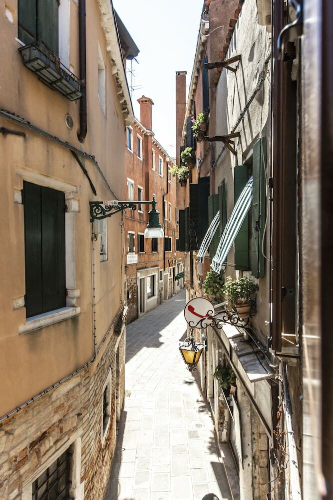 Riva de Biasio Charming Apartment R&r