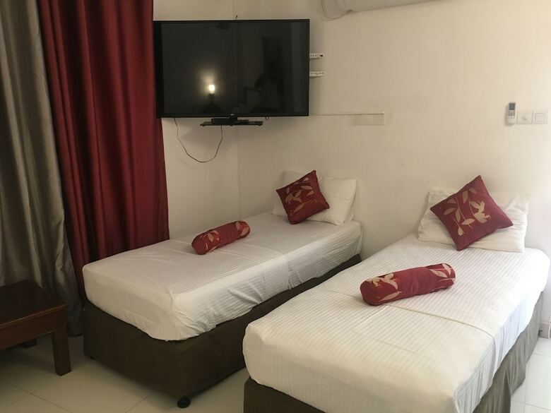 Hostal Sizzlers Hub