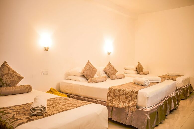 Hostal Sizzlers Hub
