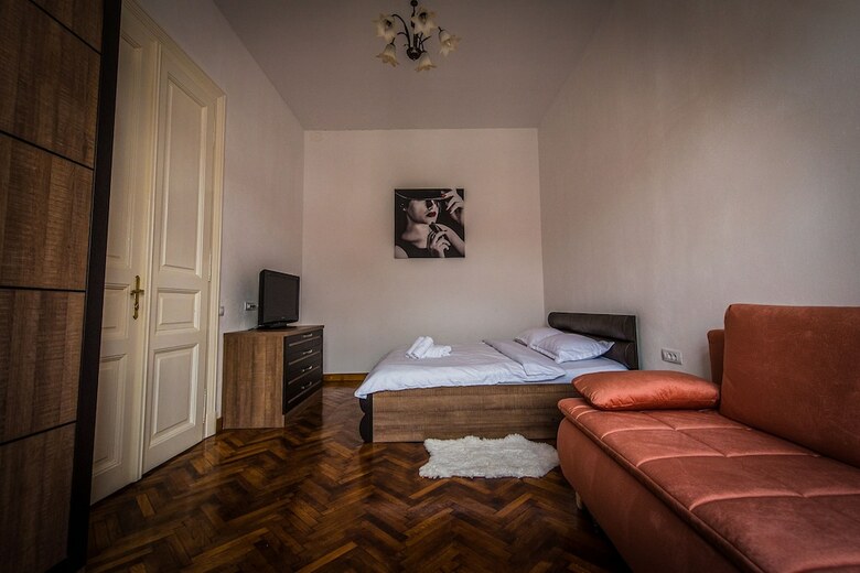 Apartamentos Downtown Fuchsl Palace