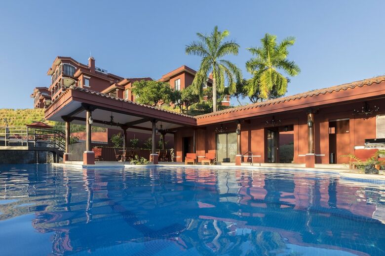 Ocean View Luxury Condo At Reserva Conchal A8