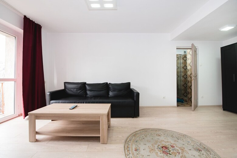 Apartment Balcescu Near Old Town