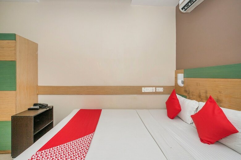 Hotel Oyo 436 Emirates Suites