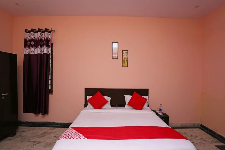 Hotel Oyo 27969 Radiant Casa