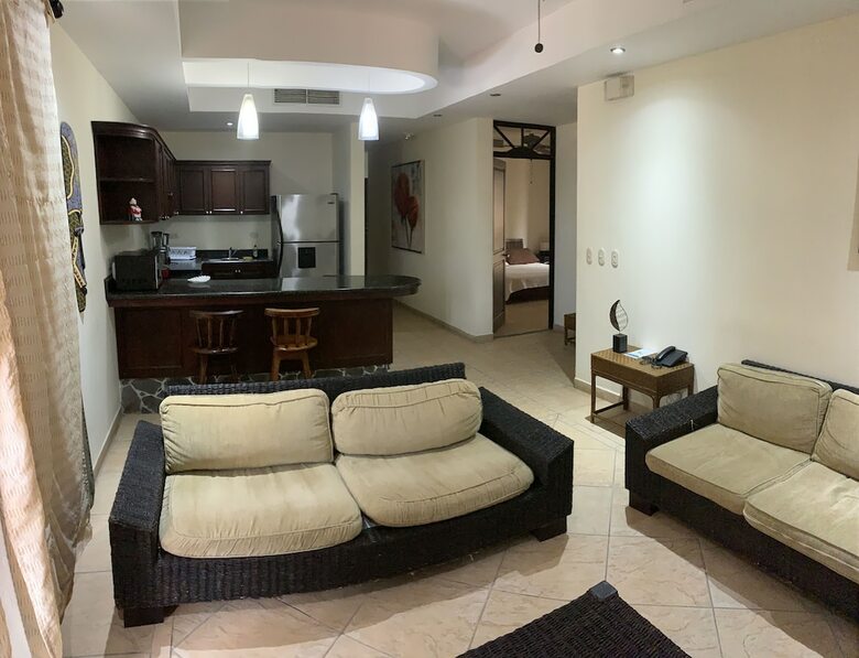 Beachfront Jaco Condos - Fully Equipped - 6 Pax