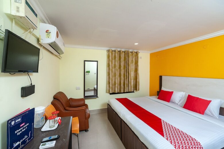 Oyo 29267 Hotel Akash Inn