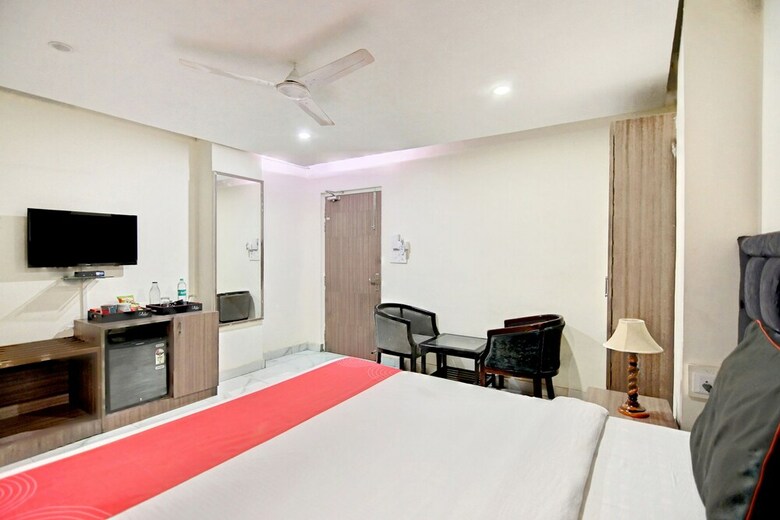 Hotel Collection O 30079 Indira Nagar