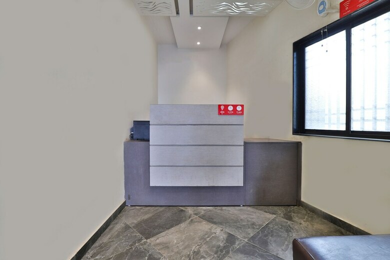 Hotel Oyo 30281 Krl Inn