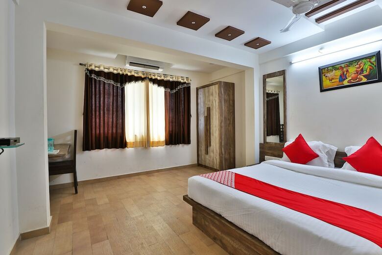 Hotel Oyo 30281 Krl Inn