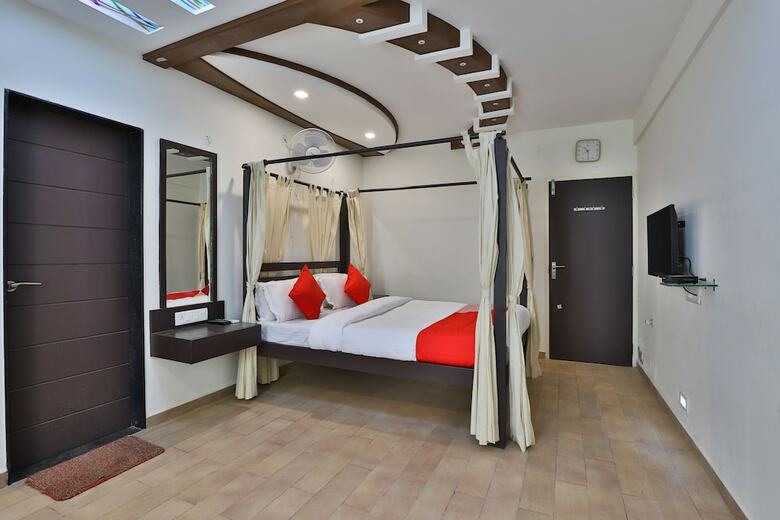 Hotel Oyo 30281 Krl Inn